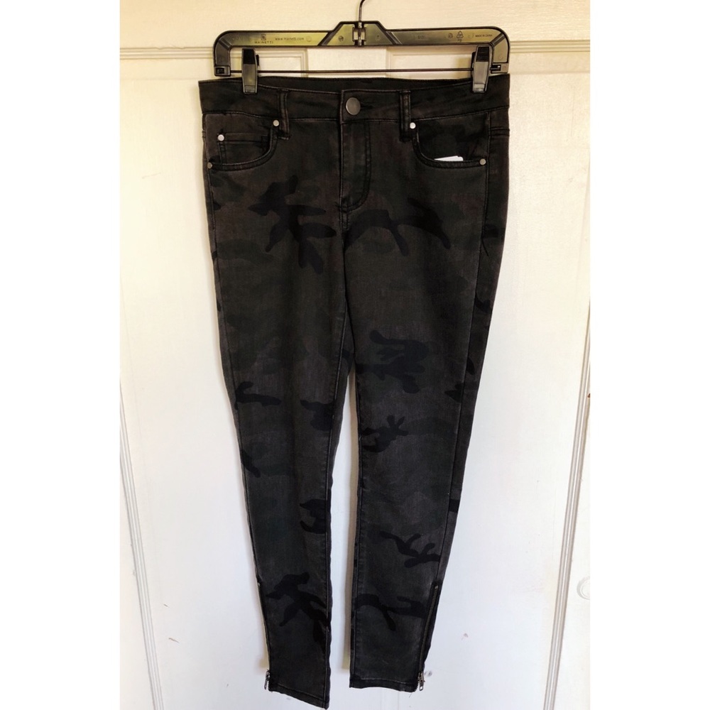 Design Lab Camo Jeans